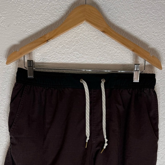 Vuori Athletic Lined Shorts Men’s Medium Activewear Athlesiure Active Casual - Picture 2 of 8